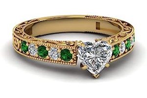 Anillos De Corazón De Oro 615OxNJP7oL._AC_UL320_